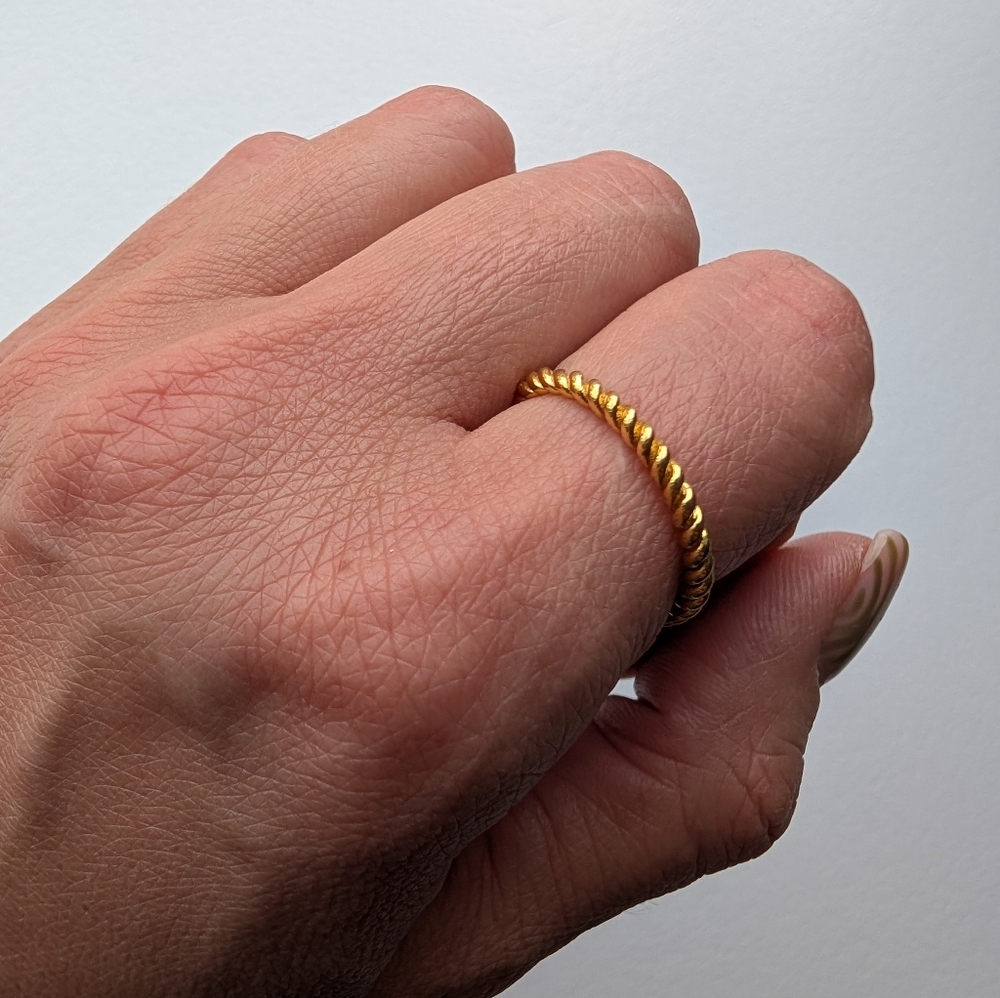 Missoma Rope Stacking Ring - Picture 4 of 5